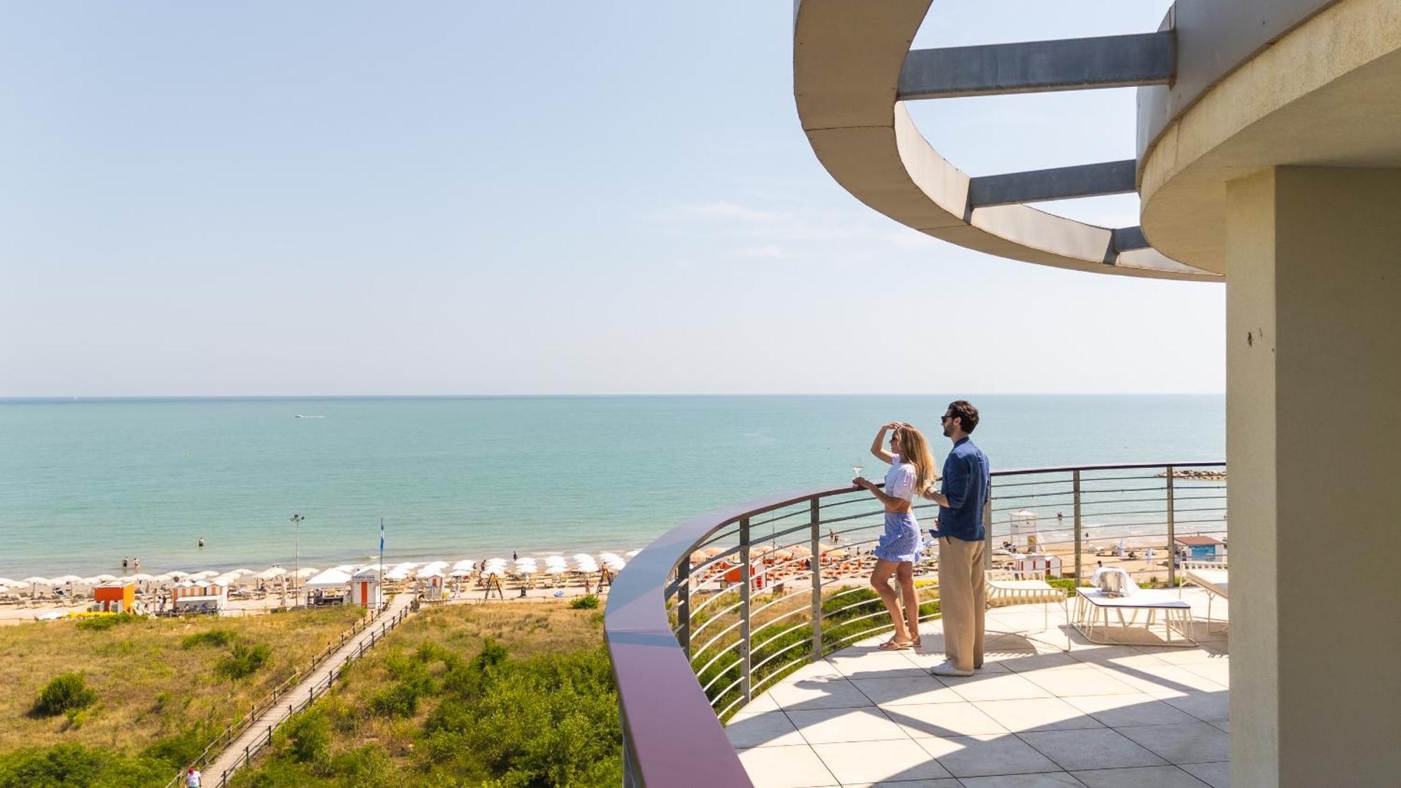 Jesolopalace Hotel & Aparthotel Экстерьер фото